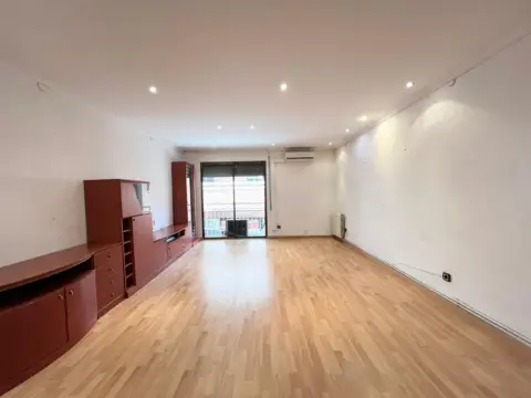 Piso en Carrer d'Enric Prat de la Riba