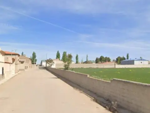 Terreno en calle Oriente