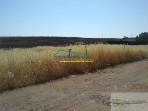 Terreno en calle del Arroyo de la Pizarrilla