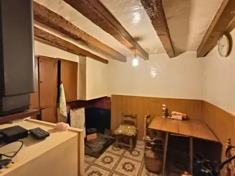 Casa en Adzaneta