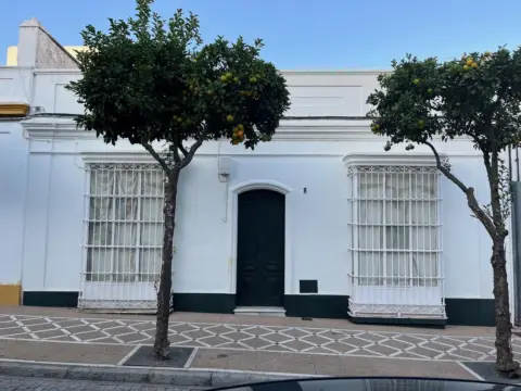 Casa adosada en Hazas de Cesto