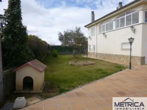 Chalet en Urb El Porvenir