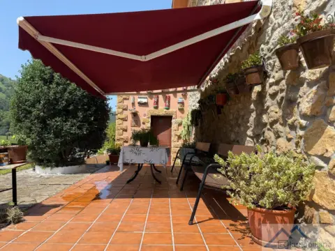 Casa en calle Riotuerto