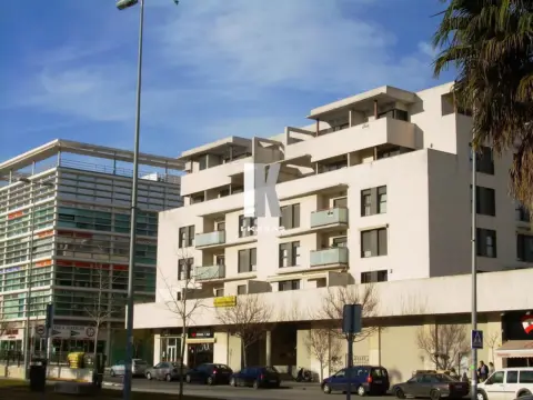 Garaje en Avenida Voltaire