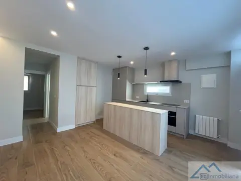 Piso en calle de Ramón Sáez de Adana