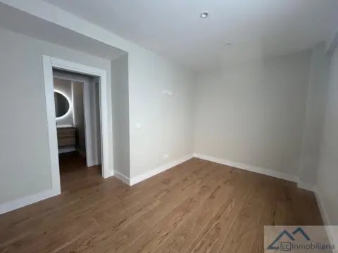 Piso en calle de Ramón Sáez de Adana