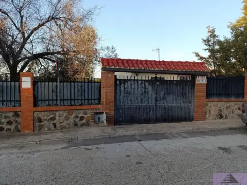 Chalet en Urbanización San Juan