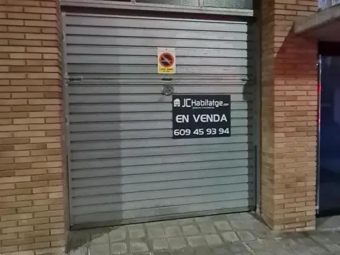 Garage in Carrer de Girona, 4