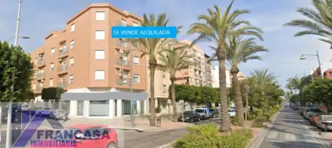 Piso en Santa María del Águila Cerca del Ceip Andalucía