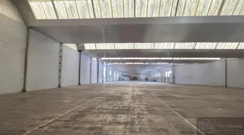 Nave comercial en Parque Empresarial
