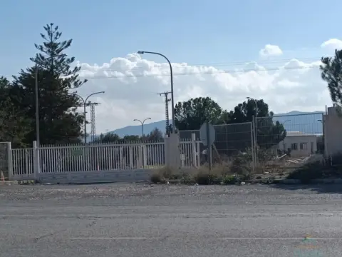 Nave comercial en Zona Restaurante Pedro Miras