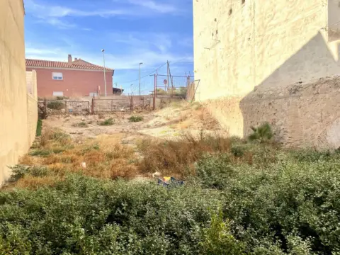 Terreno en calle de Arcos