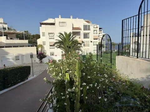 Piso en Aguadulce Sur