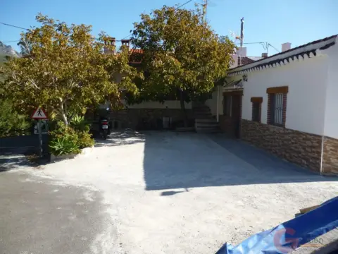 Casa rústica en Cazulas