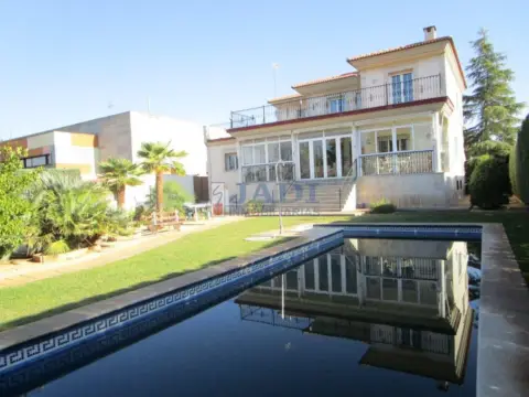 Chalet en Nuevo Valdepeñas