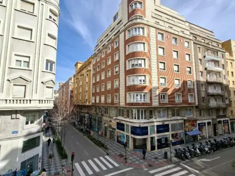 Piso en calle de Cádiz