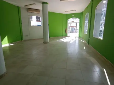Local comercial en Las Canteras