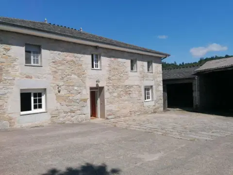 Casa en calle Castroverde