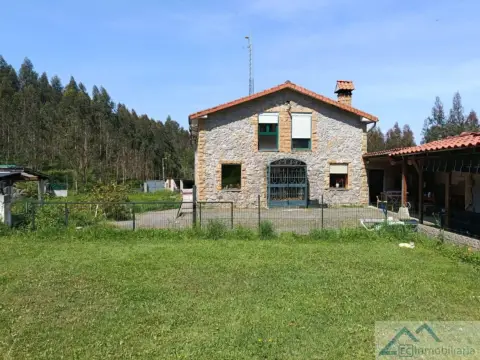 Casa en calle Pozo Vega