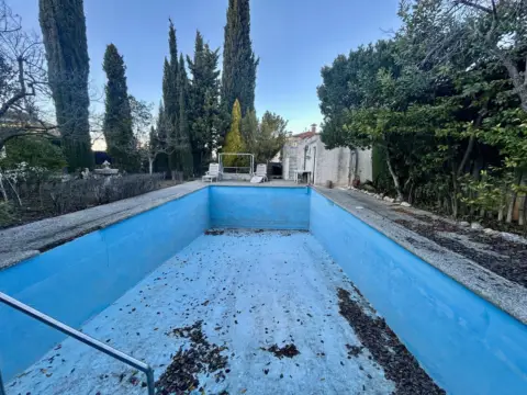 Chalet en calle de Isabel 'La Católica', 1