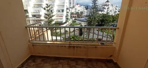 Piso en calle Mayorazgo