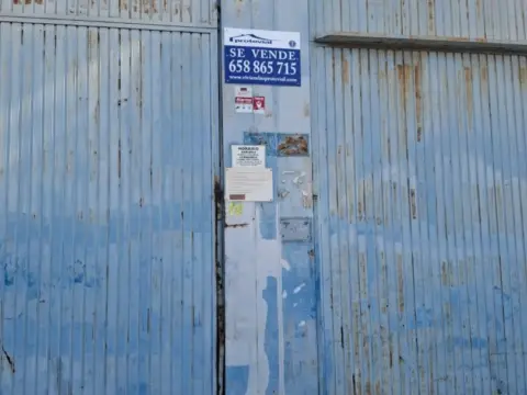 Nave comercial en Poligono San Rafael