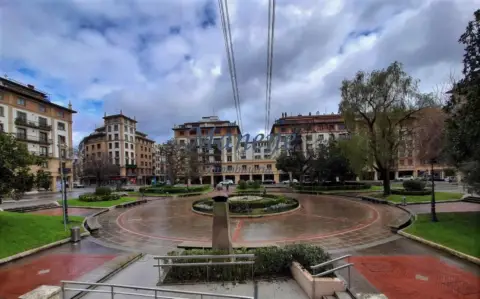 Piso en calle Plaza Puente Colgante Bizkaia