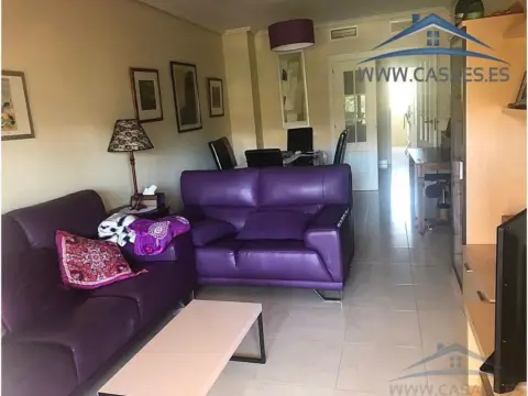 Piso en Urbanización de Roquetas-Las Marinas