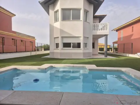 Chalet en calle Figuera