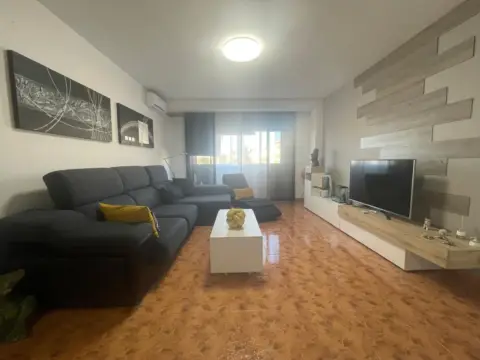 Piso en Torrecardenas