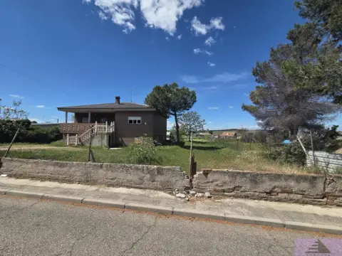Chalet en Urbanización