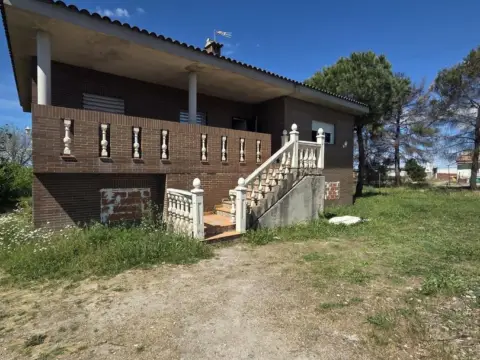 Chalet en Urbanización
