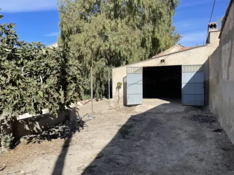 Nave comercial en Carretera de Caravaca