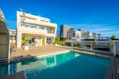 Chalet en Campoamor