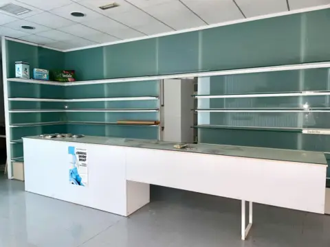 Local comercial en Avenida de Santa Clara