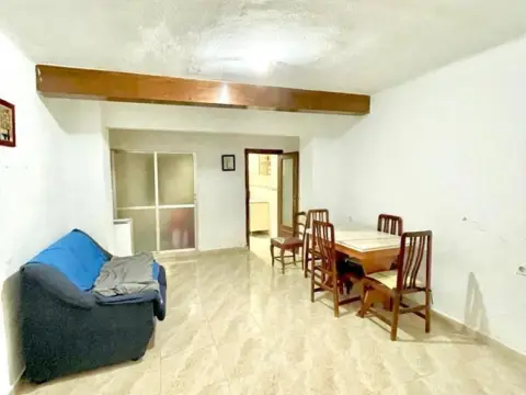 Casa en calle de Cánovas Coveño