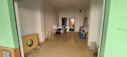 Local comercial en Emiliano Cabot