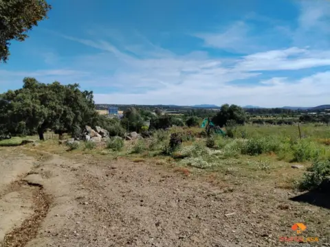 Terreno en Aljucen