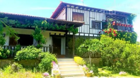 Chalet en Villamayor