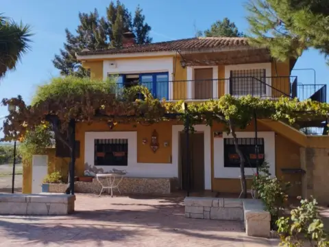 Chalet en Campo Tejar Alto