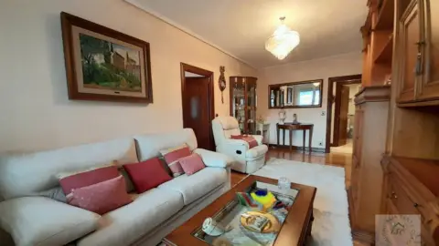 Piso en Pedro Cortes Udal Sendagilearen Etxaldea
