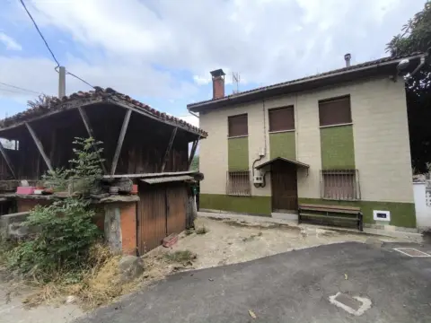 Casa en Ujo