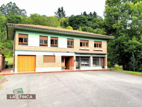 Casa en Avenida Pedrera