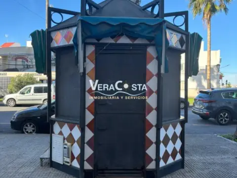 Local comercial en Avenida de Federico Silva Muñoz