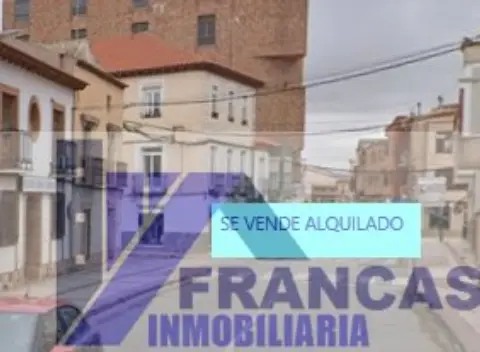 Casa en Cerca de La Plaza de La Constitución
