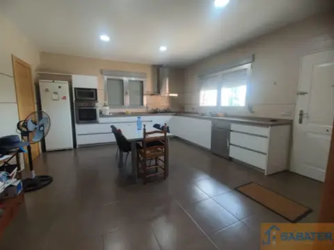 Chalet en Casco Urbano