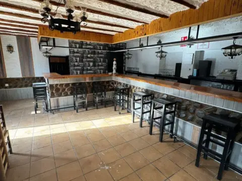 Nave comercial en Roquetas de Mar