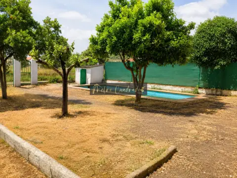Casa en Alcuescar