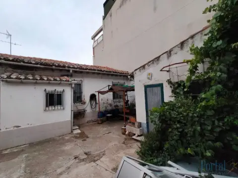 Casa en calle de Francisco Salinas