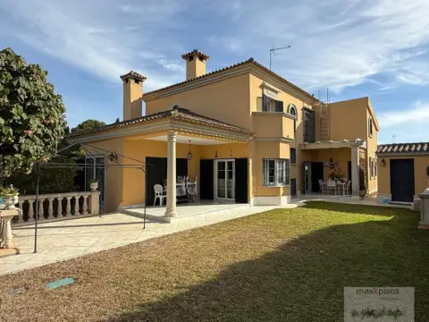 Chalet en calle de Caracas
